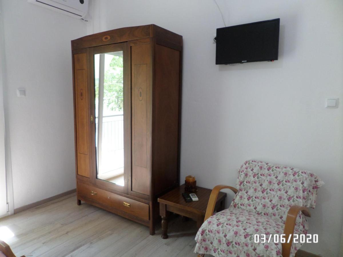 Anais Apartment Néa Péramos Zewnętrze zdjęcie