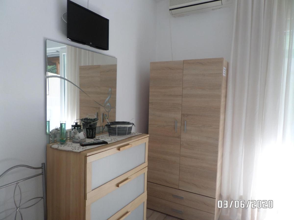 Anais Apartment Néa Péramos Zewnętrze zdjęcie