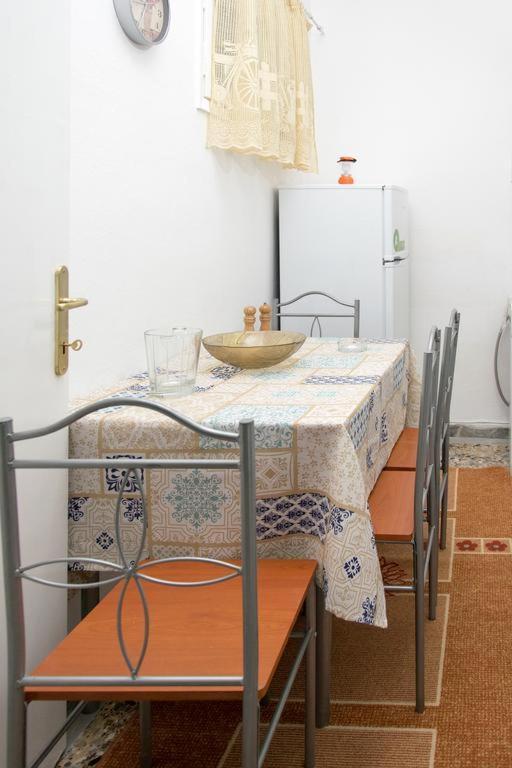 Anais Apartment Néa Péramos Zewnętrze zdjęcie