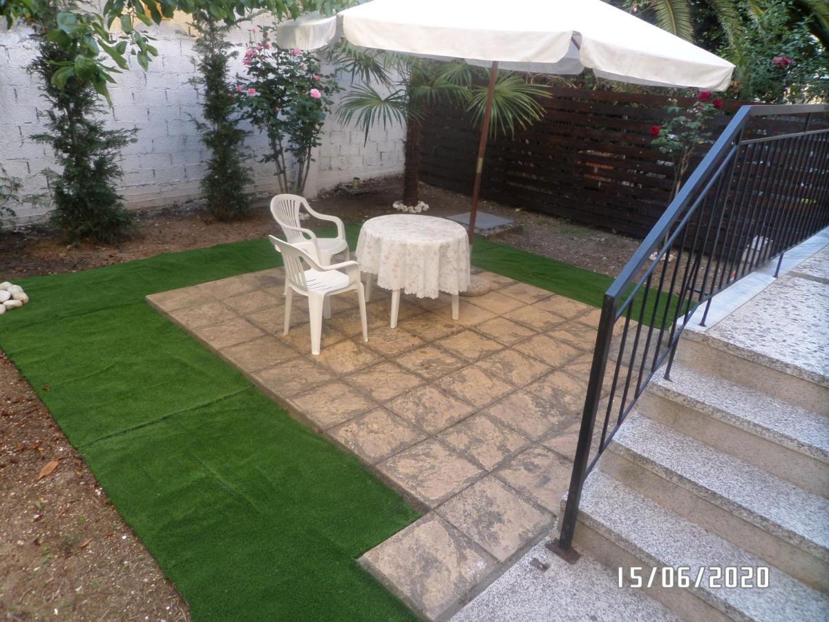 Anais Apartment Néa Péramos Zewnętrze zdjęcie